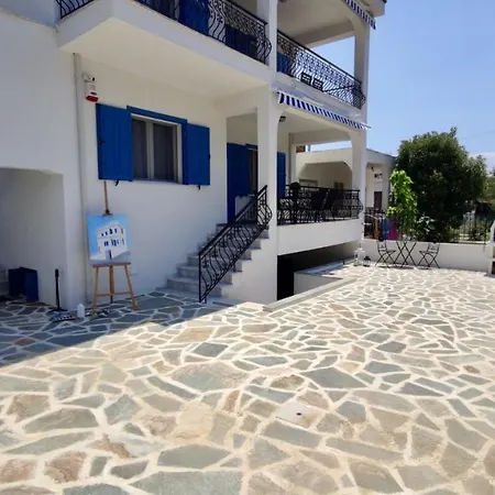 Blue Charm House - 2 Apartment *