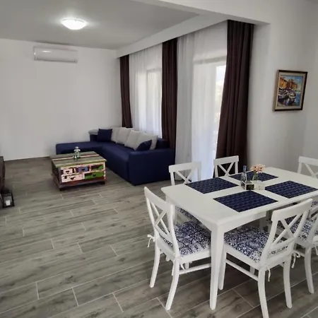 Apartment Blue Charm House - 2